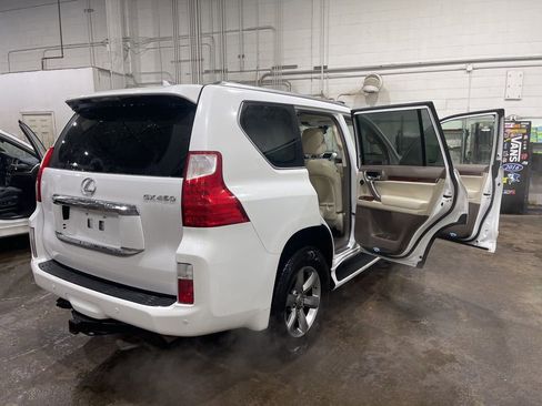 Used 2013 Lexus GX 460 Premium AWD/4WD image 26