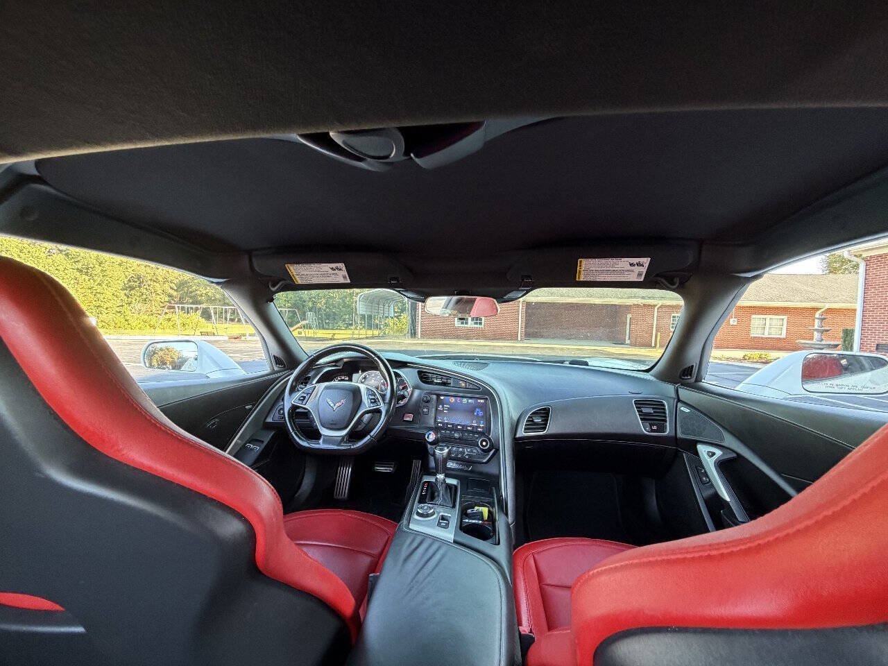 Used 2018 Chevrolet Corvette Stingray Coupe w/ 1LT RWD image 18