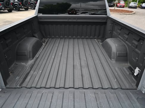 Used 2024 Chevrolet Silverado 1500 LT AWD/4WD image 34