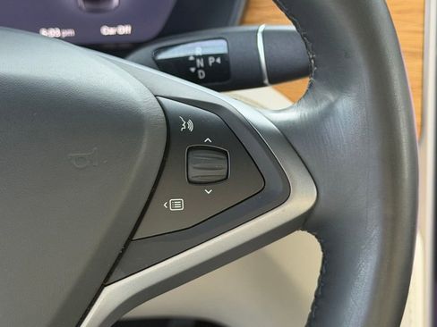 Used 2019 Tesla Model X 75D image 16