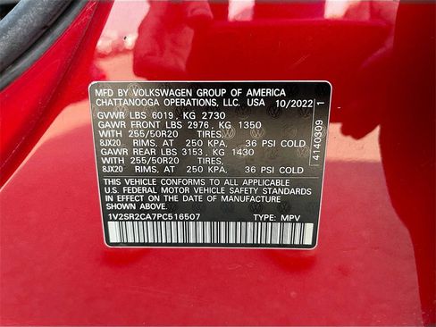 Used 2023 Volkswagen Atlas SEL R-Line image 33