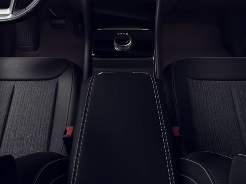 New 2026 Jeep Grand Cherokee 4WD image 4