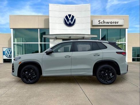 New 2026 Volkswagen Tiguan SE R-Line image 1