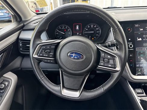 Used 2025 Subaru Outback Premium w/ Popular Package #1A image 15