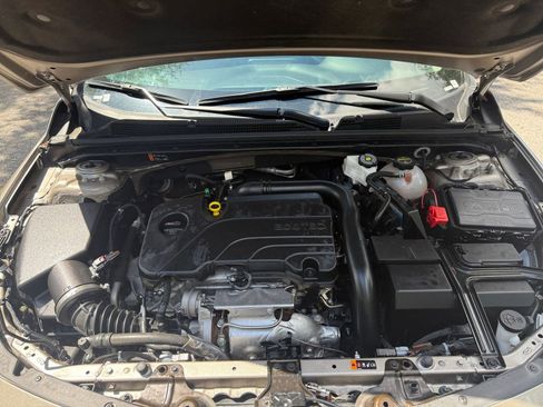 Used 2024 Chevrolet Malibu LT image 25