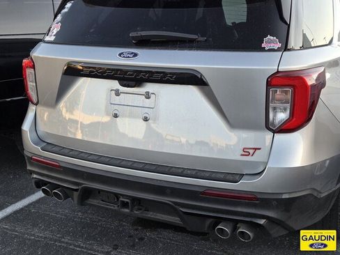 Certified 2022 Ford Explorer ST w/ ST Street Pack RWD image 3