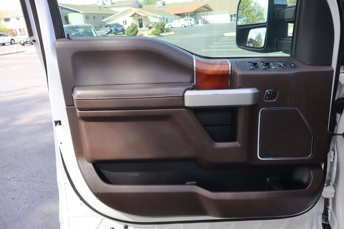 Used 2017 Ford F250 King Ranch w/ Chrome Package AWD/4WD image 22