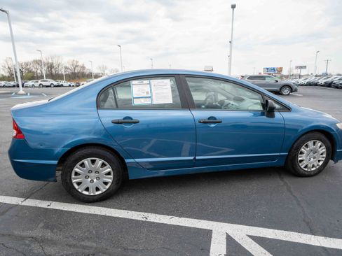 Used 2010 Honda Civic DX-VP image 6