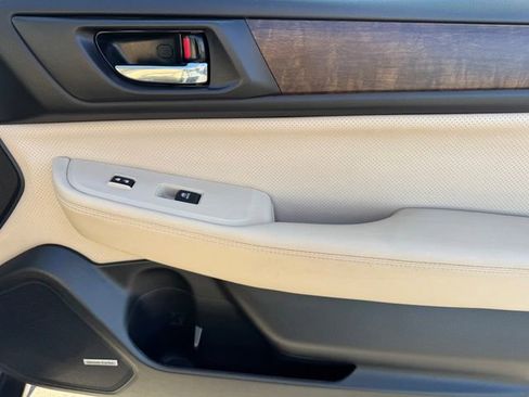 Used 2016 Subaru Outback 2.5i Limited image 7