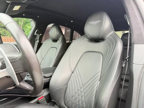 Used 2021 Aston Martin DBX AWD/4WD image 12