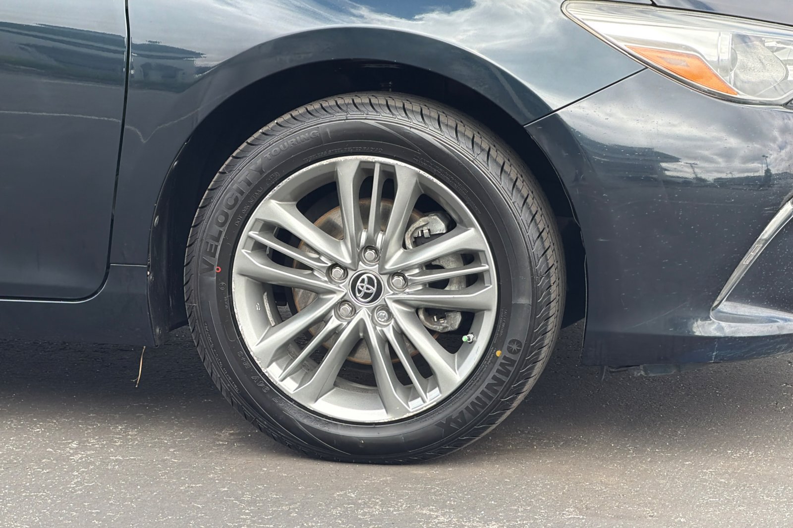 Used 2016 Toyota Camry SE FWD image 36