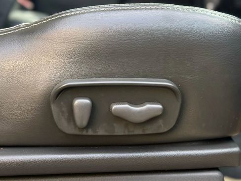 Used 2017 Nissan Frontier PRO-4X w/ Pro-4x Luxury Package image 46