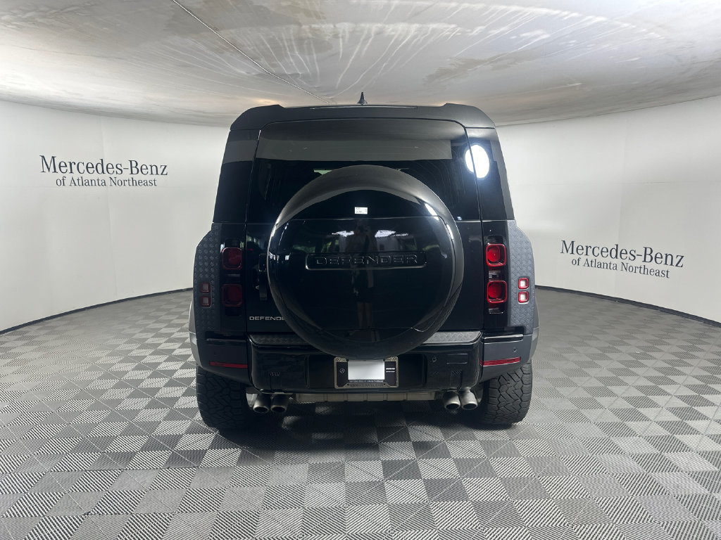 Used 2024 Land Rover Defender 110 SE AWD/4WD image 6