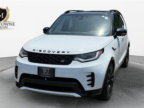 Used 2024 Land Rover Discovery Dynamic SE AWD/4WD image 1