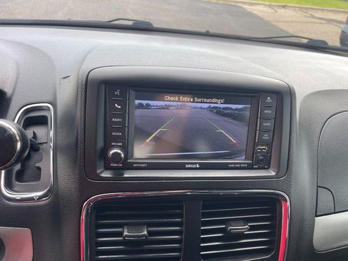 Used 2019 Dodge Grand Caravan GT FWD image 27