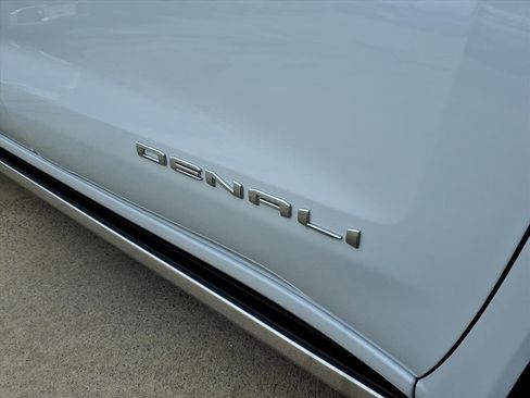 New 2026 GMC Sierra 1500 Denali Ultimate image 11