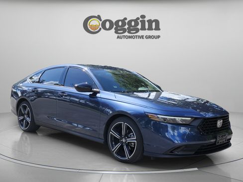 Used 2026 Honda Accord SE image 8