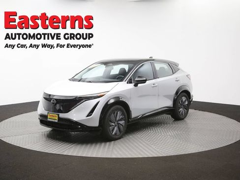 Used 2023 Nissan Ariya FWD image 40