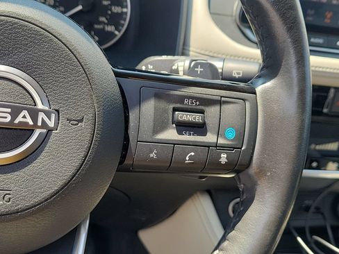 Used 2023 Nissan Rogue SL AWD/4WD image 24