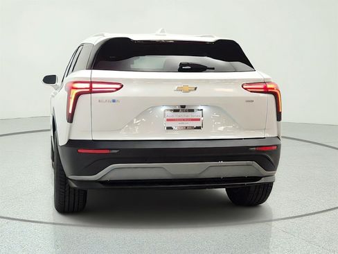 Used 2024 Chevrolet Blazer EV LT AWD/4WD image 6