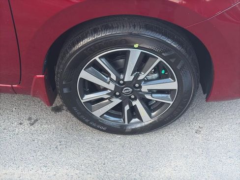 New 2025 Nissan Versa SV image 9