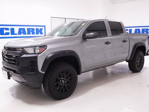 Used 2025 Chevrolet Colorado Trail Boss AWD/4WD image 30