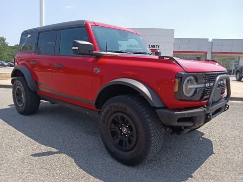 Used 2023 Ford Bronco Wildtrak AWD/4WD image 1