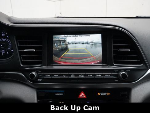 Used 2020 Hyundai Elantra SEL image 5