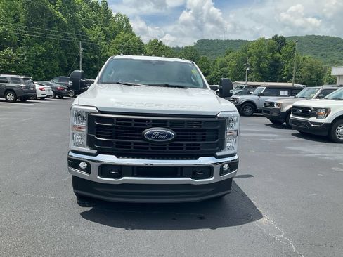 Used 2024 Ford F350 XL w/ XL Chrome Package AWD/4WD image 2