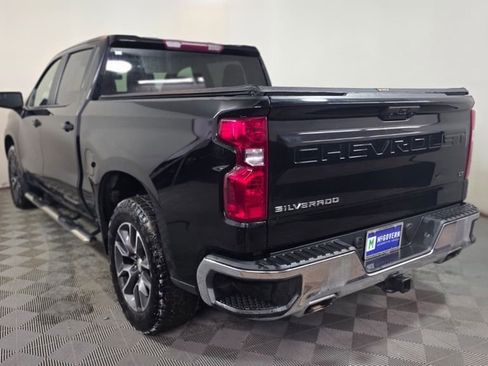 Used 2022 Chevrolet Silverado 1500 LT image 4