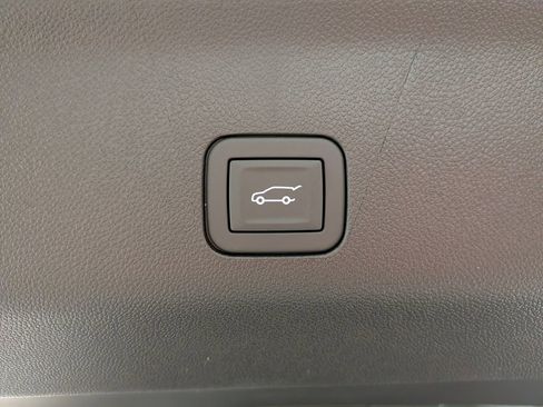 New 2026 GMC Yukon Denali image 11