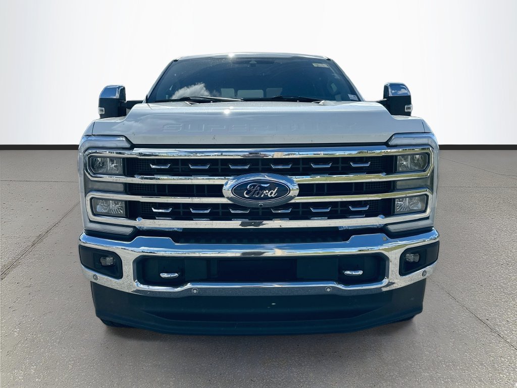 Used 2023 Ford F250 Lariat w/ Lariat Ultimate Package AWD/4WD image 2