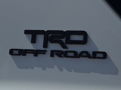 New 2026 Toyota 4Runner TRD Off-Road Premium AWD/4WD image 11
