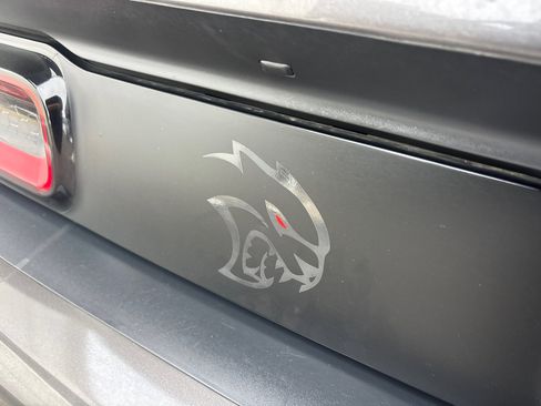 Used 2019 Dodge Challenger SRT Hellcat Redeye image 9