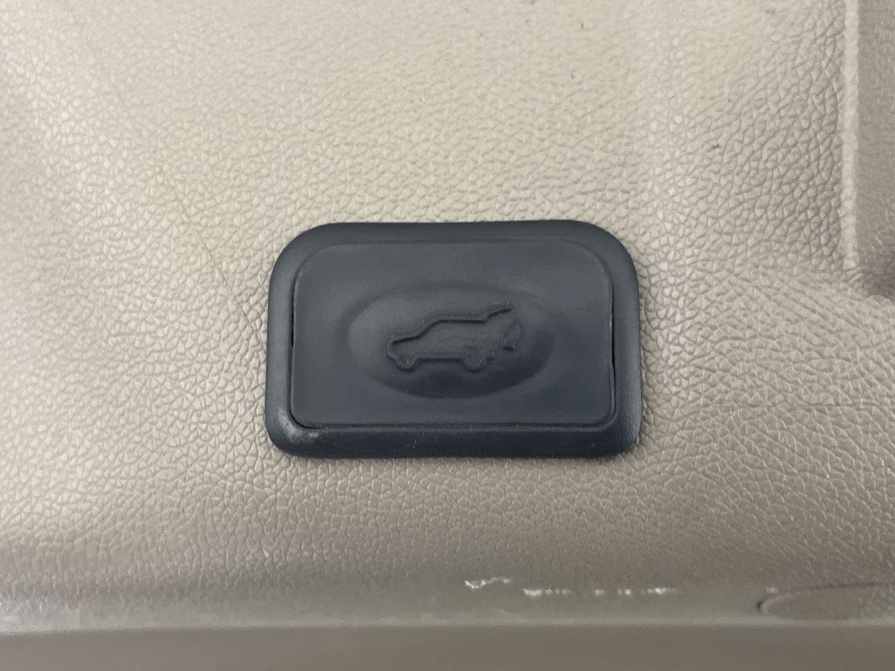 Used 2015 GMC Acadia Denali AWD/4WD image 32