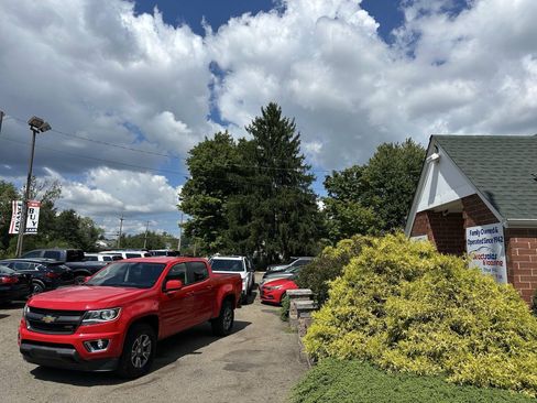 Used 2018 Chevrolet Colorado Z71 AWD/4WD image 1
