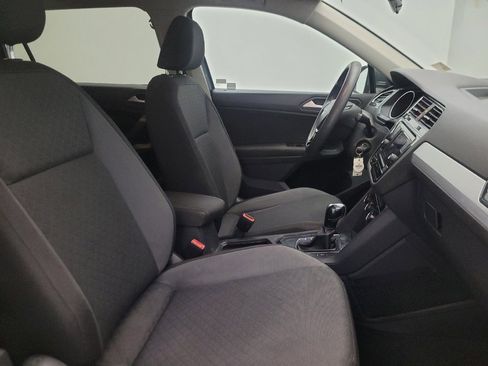 Used 2019 Volkswagen Tiguan S FWD image 21