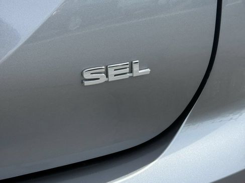 Used 2022 Mitsubishi Outlander SEL AWD/4WD image 17