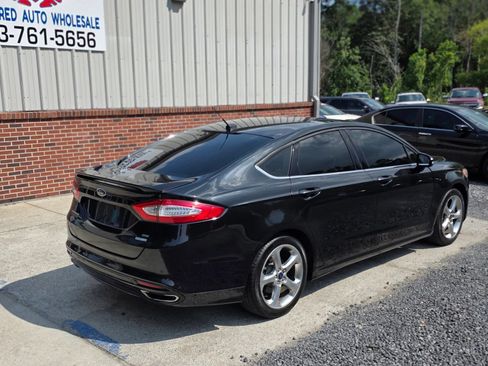 Used 2015 Ford Fusion SE FWD image 6