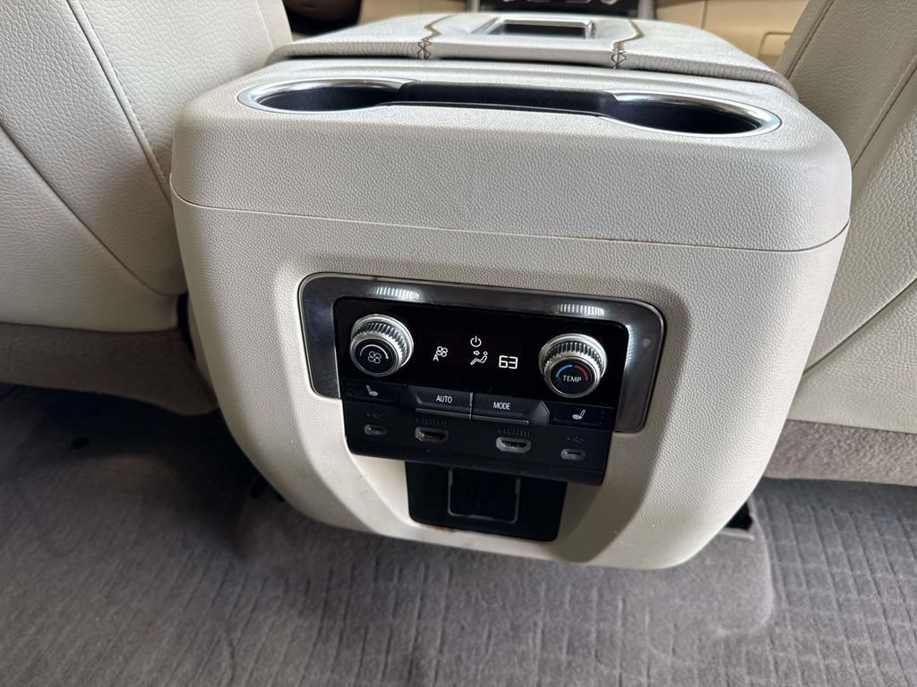 Used 2021 GMC Yukon XL Denali w/ Denali Ultimate Package RWD image 10