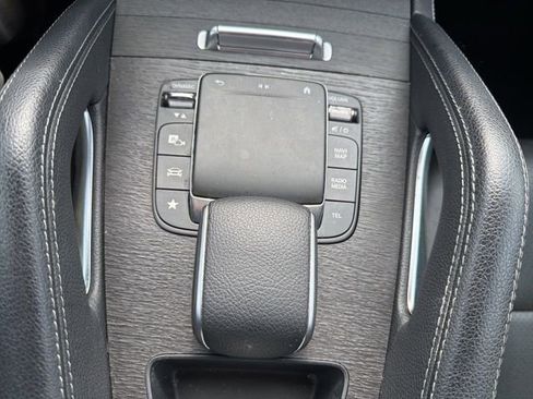 Used 2021 Mercedes-Benz GLE 350 4MATIC image 41