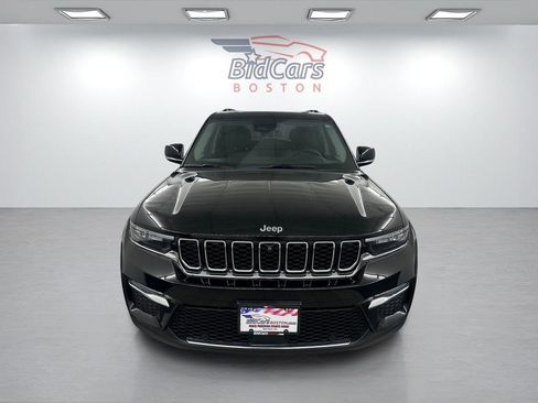 Used 2022 Jeep Grand Cherokee Limited 4xe w/ Luxury Tech Group II AWD/4WD image 2