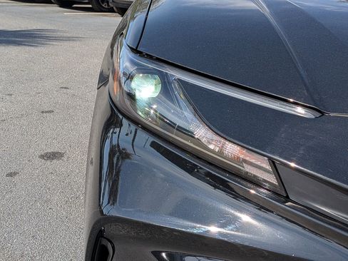 Used 2025 Toyota Camry LE image 12