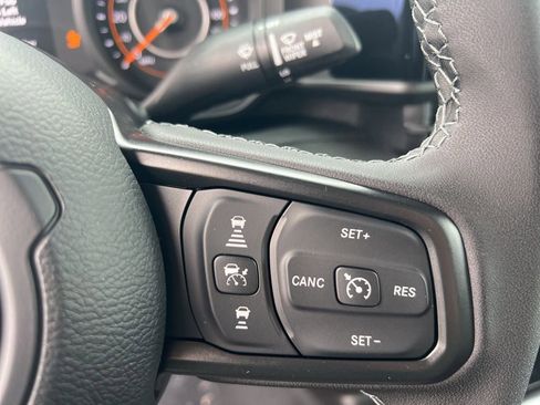 New 2026 Jeep Gladiator Sport image 25