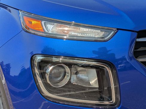New 2025 Hyundai Venue SEL FWD image 30