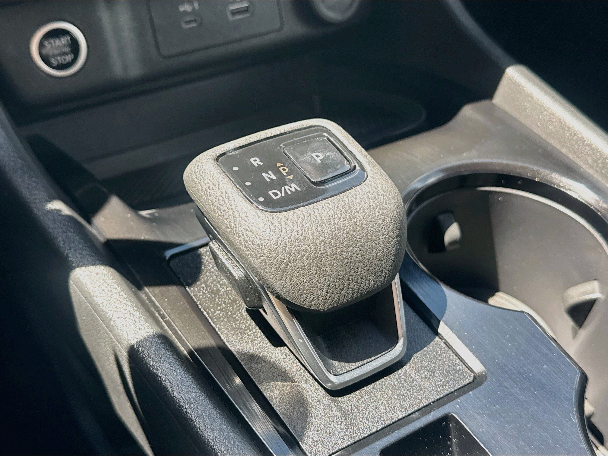 Used 2023 Nissan Rogue S AWD/4WD image 24