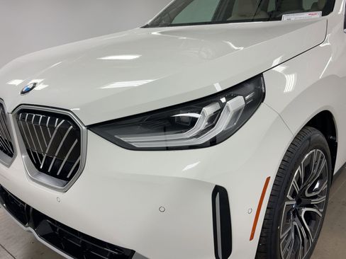 New 2026 BMW X3 xDrive30 w/ Convenience Package image 9