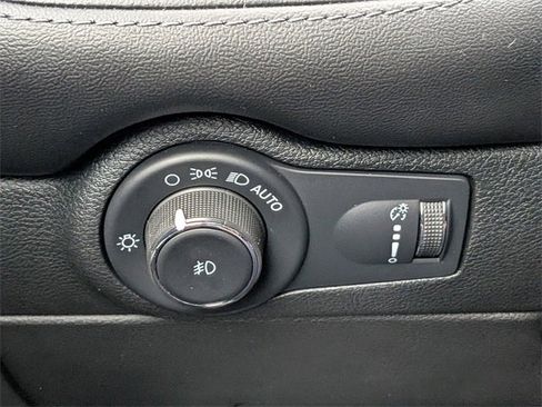 Used 2022 Dodge Durango GT image 24