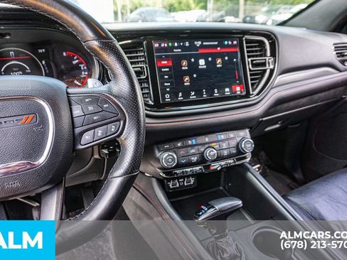 Used 2024 Dodge Durango GT RWD image 35
