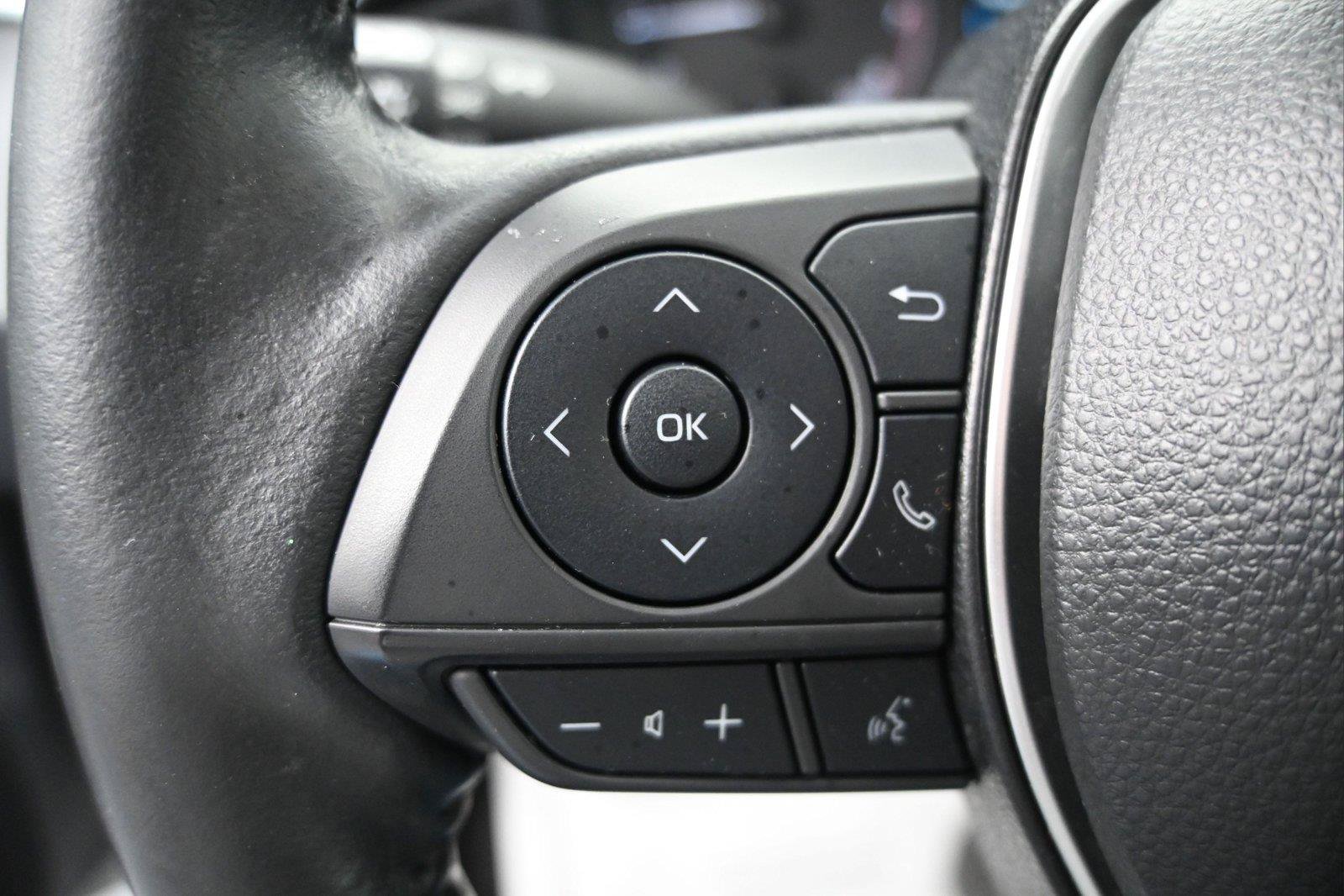 Used 2024 Toyota Corolla SE FWD image 11